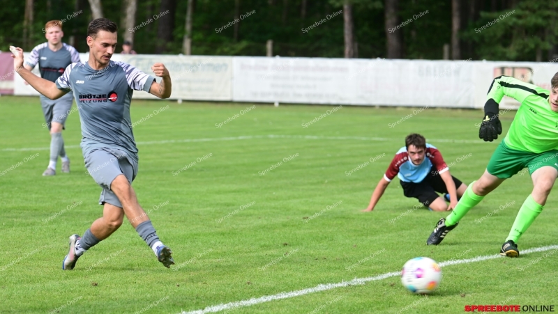 FV-Blau-Weiss-Briesen-Dyn.Eisenhuttenstadt-Pokal-003