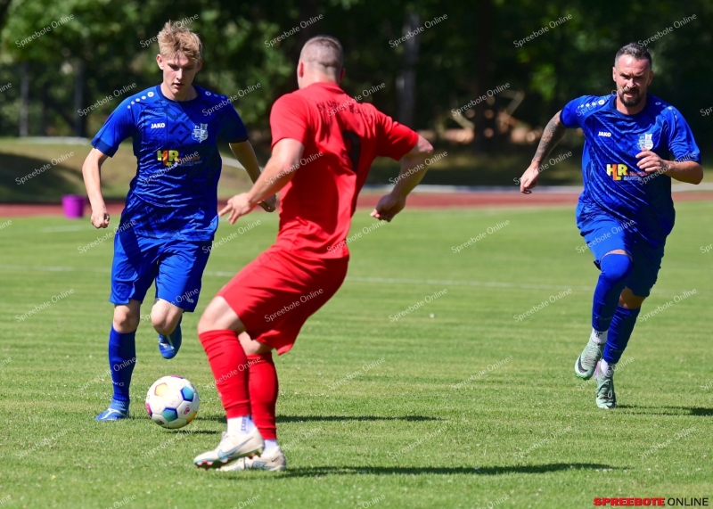 FV-Blau-Weiss-Briesen-II-Boossen-Auftakt-009