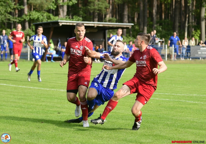 FV-Blau-Weiss-Briesen-Mullroser-SV-1898-011