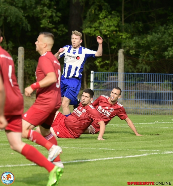 FV-Blau-Weiss-Briesen-Mullroser-SV-1898-017