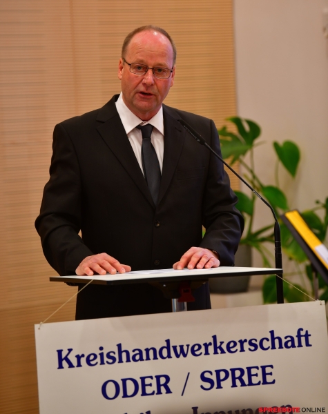 Gesellen-Frei-Alte-Rathaus-002