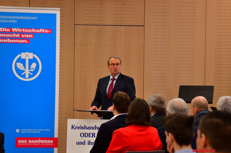 Gesellen-Frei-Alte-Rathaus-004