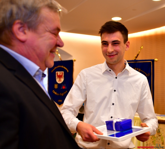 Gesellen-Frei-Alte-Rathaus-006