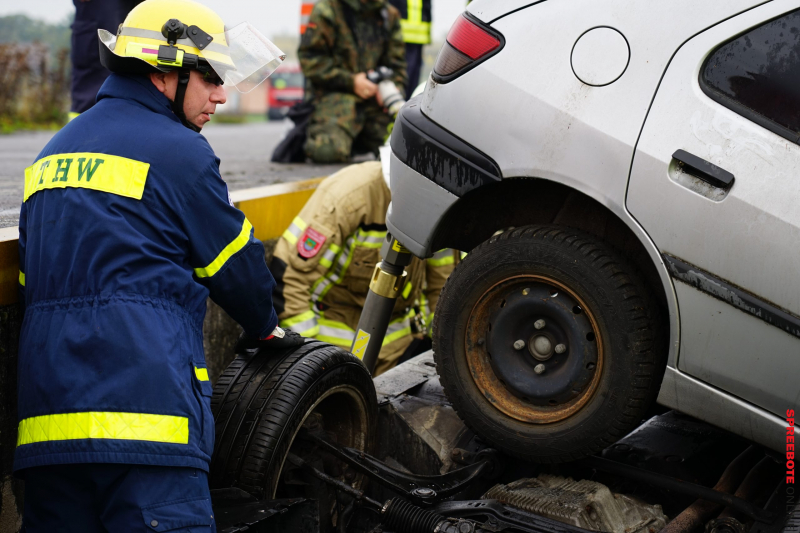 Grossuebung-mit-300-Einsatzkraefte-4-scaled