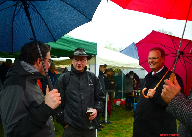 Grundsteinlegung-Fuwa-Holzhaus-001