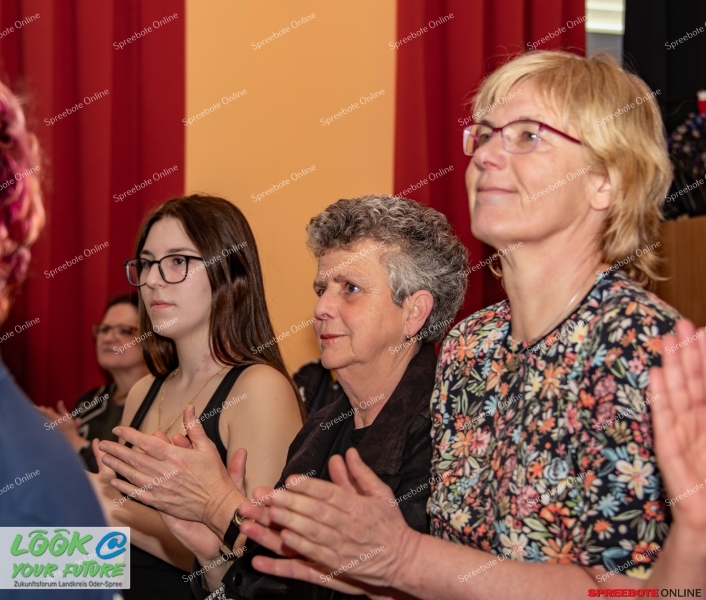 Spreebote-Gym-Geschwister-Scholl-Franziska-Giffey-005