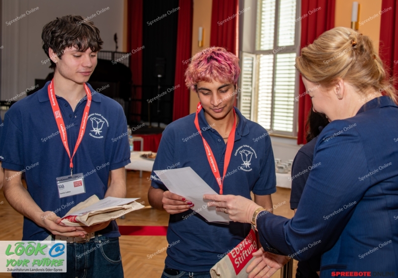 Spreebote-Gym-Geschwister-Scholl-Franziska-Giffey-011