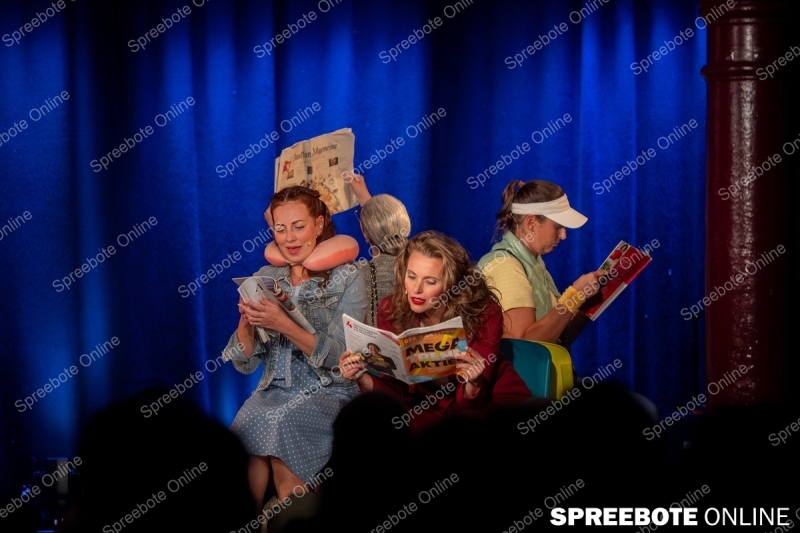 Spreebote-Heisse-Zeiten-mit-den-Oderhahnen_gallery1_02