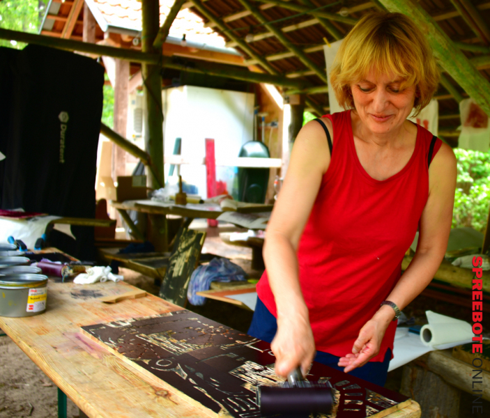 Holzschnitt-Pleinair-mitten-im-Wald-09