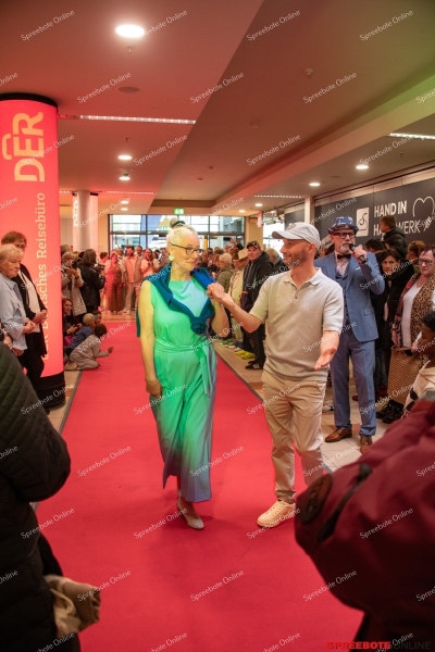Spreebote-Jubilaum-in-der-Furstengalerie_gallery1_14