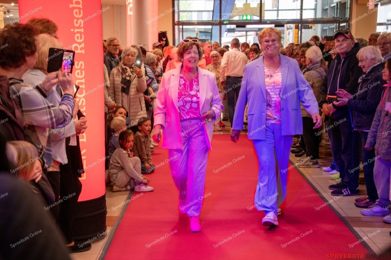 Spreebote-Jubilaum-in-der-Furstengalerie_gallery1_21