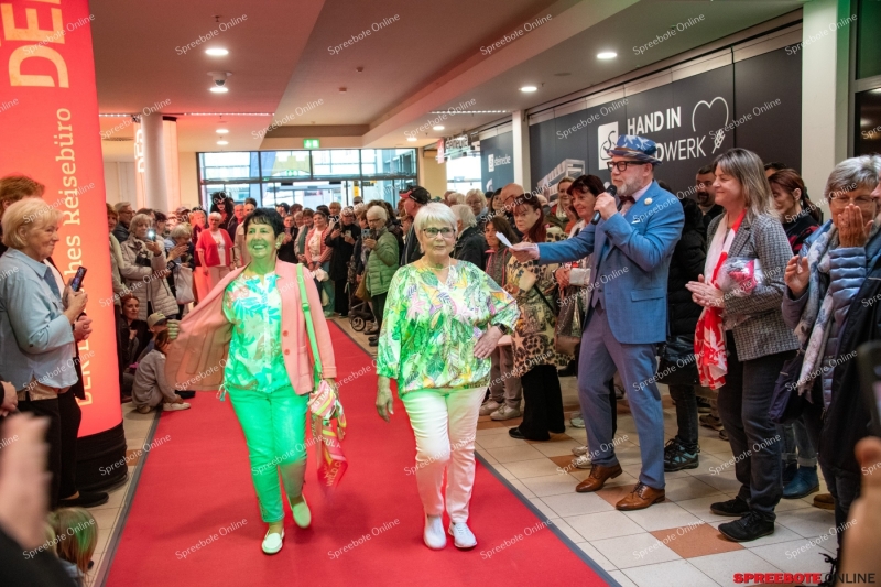 Spreebote-Jubilaum-in-der-Furstengalerie_gallery1_23