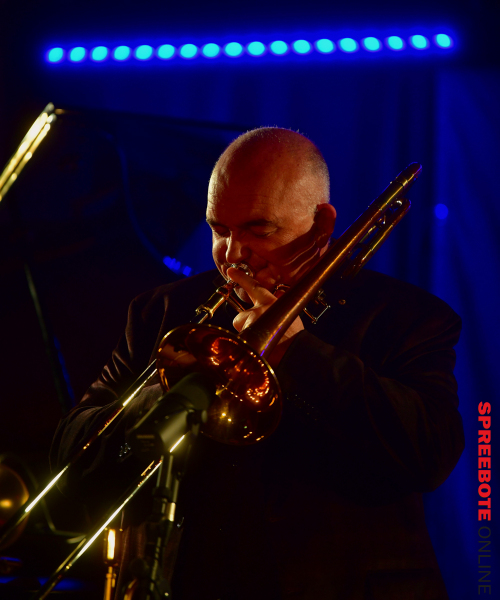 Klazz-Brothers-featJames-Morrison-3