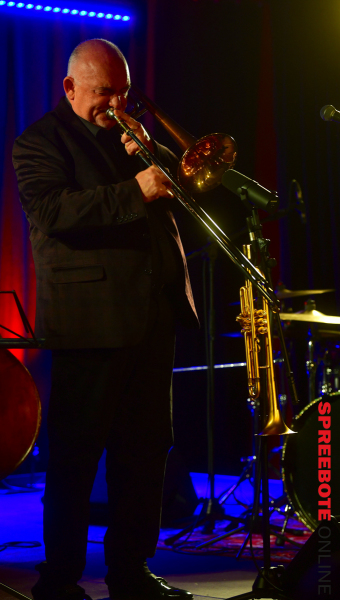 Klazz-Brothers-featJames-Morrison-4