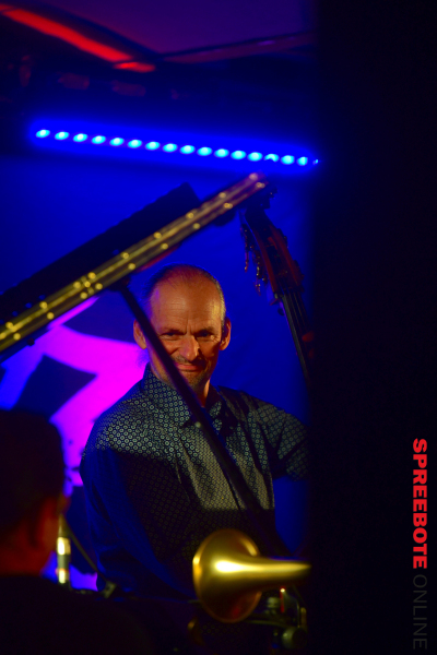 Klazz-Brothers-featJames-Morrison-5