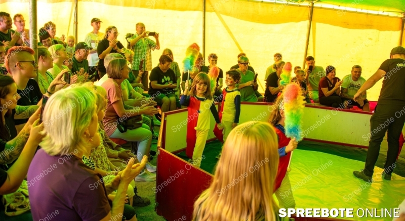 Spreebote-Kleine-Artisten-ganz-Gross_gallery1_13
