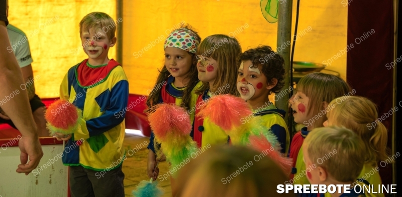 Spreebote-Kleine-Artisten-ganz-Gross_gallery1_14