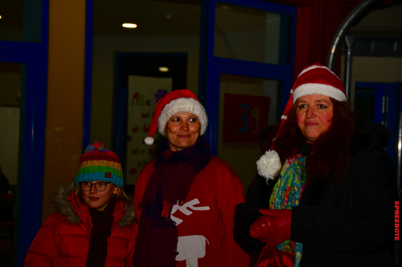 Korczak-Weihnacht-Tag-Off-Tuer-4