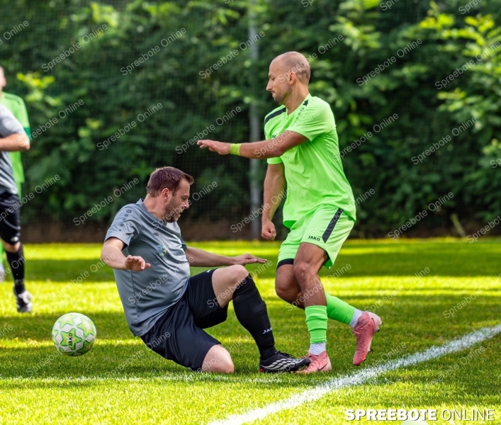 Spreebote-Kretzschmar-entscheidet-das-Spiel_gallery1_04