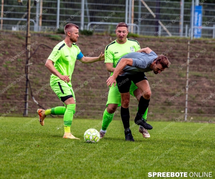 Spreebote-Kretzschmar-entscheidet-das-Spiel_gallery1_06