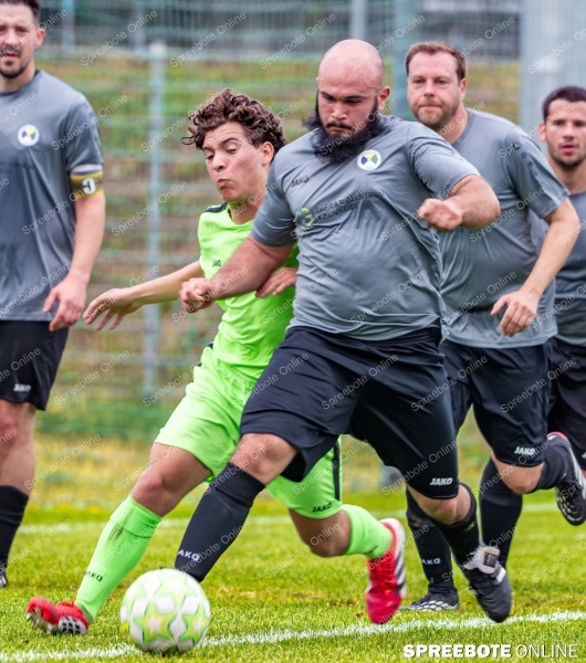 Spreebote-Kretzschmar-entscheidet-das-Spiel_gallery1_13