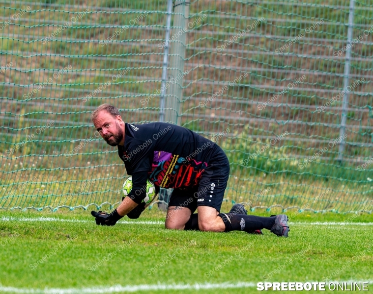 Spreebote-Kretzschmar-entscheidet-das-Spiel_gallery1_22