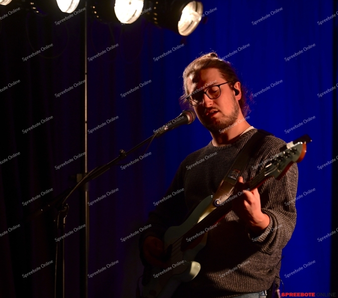 Kufa-Alina-Sebastian-Band-005