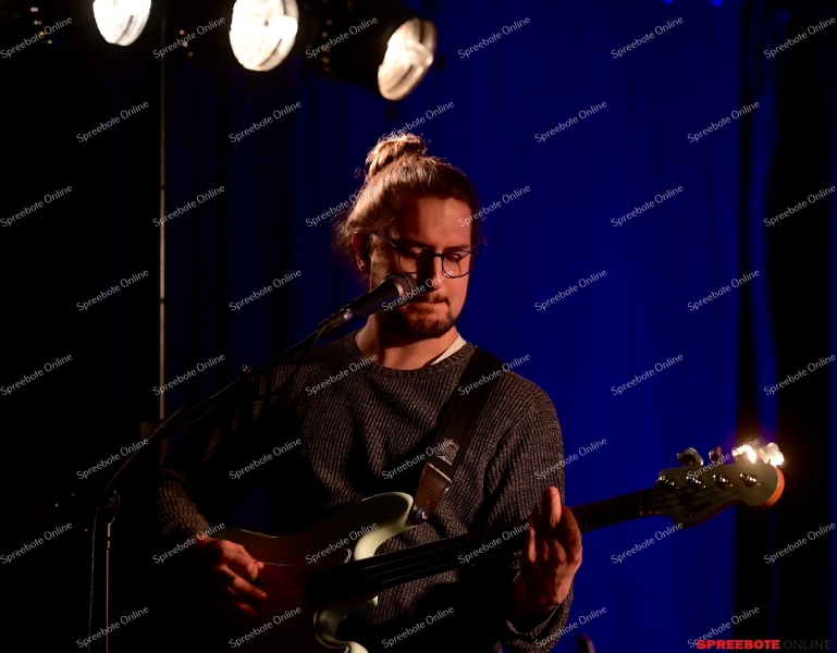 Kufa-Alina-Sebastian-Band-006