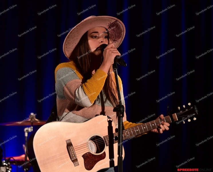 Kufa-Alina-Sebastian-Band-007