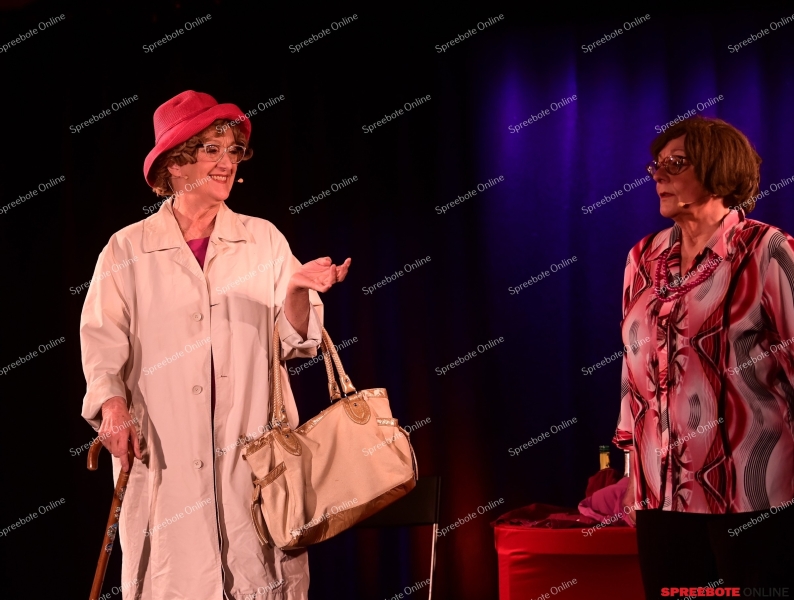 Kufa-Oder-Hahne-Wir-sind-nicht-alt-aber-Sesy-003