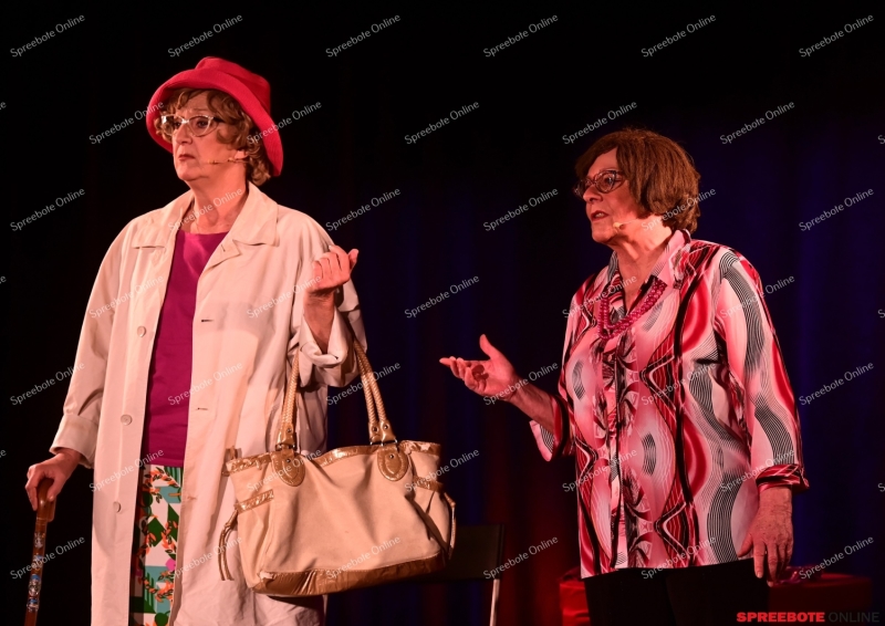 Kufa-Oder-Hahne-Wir-sind-nicht-alt-aber-Sesy-004