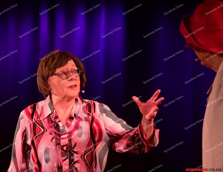 Kufa-Oder-Hahne-Wir-sind-nicht-alt-aber-Sesy-012