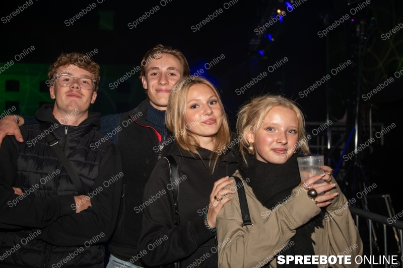 Spreebote-Laserspektakel-Beats_gallery1_11