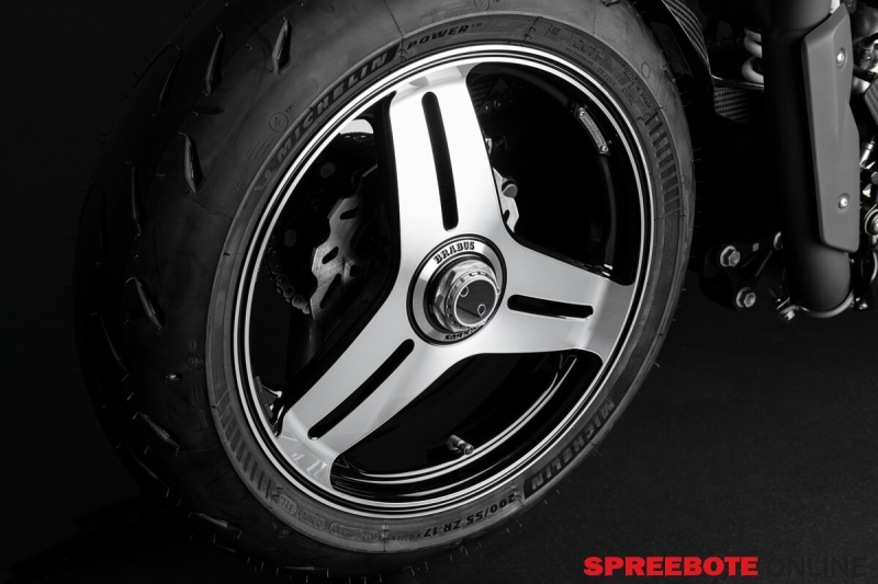 Spreebote-Luxury-Hyper-Naked-Bike-002