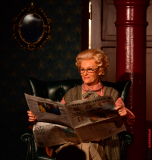 Miss-Marple-Monsieur-Hercule-Poirot-01