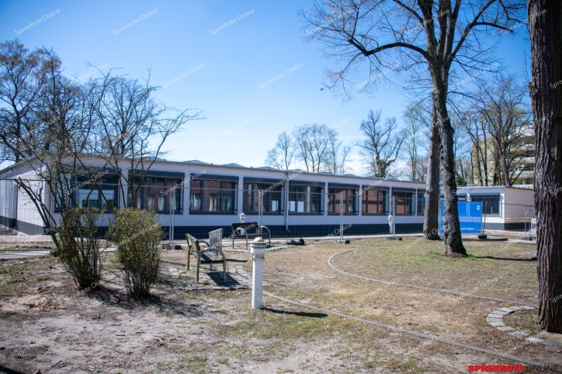 Spreebote-Modulare-Erweiterung-sichert-Schulbetrieb_gallery1_01