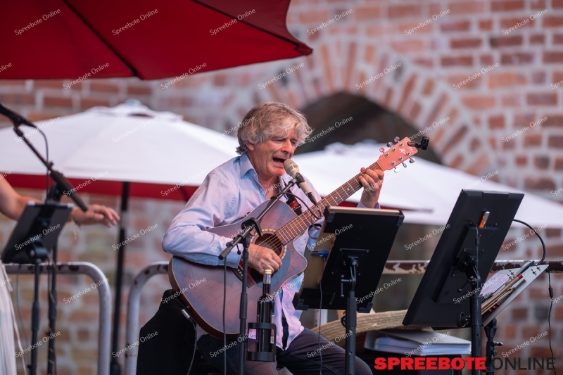 Spreebote-Musik-die-Erinnerungen-weckt_gallery1_02