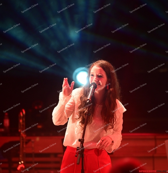 Neujahrskonzert-Neumeisters-Hanny-Ziehm-038