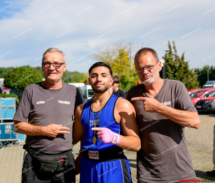 Spreebote-Nissan-Boxen-005