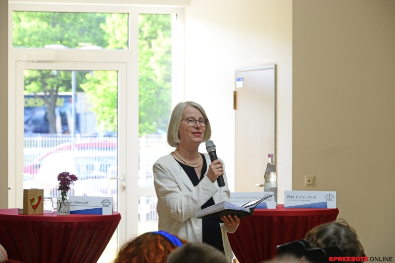 Okumenischer-Pfingst-Ehrung-Stadt-Fr-Dr.-Stachat-001