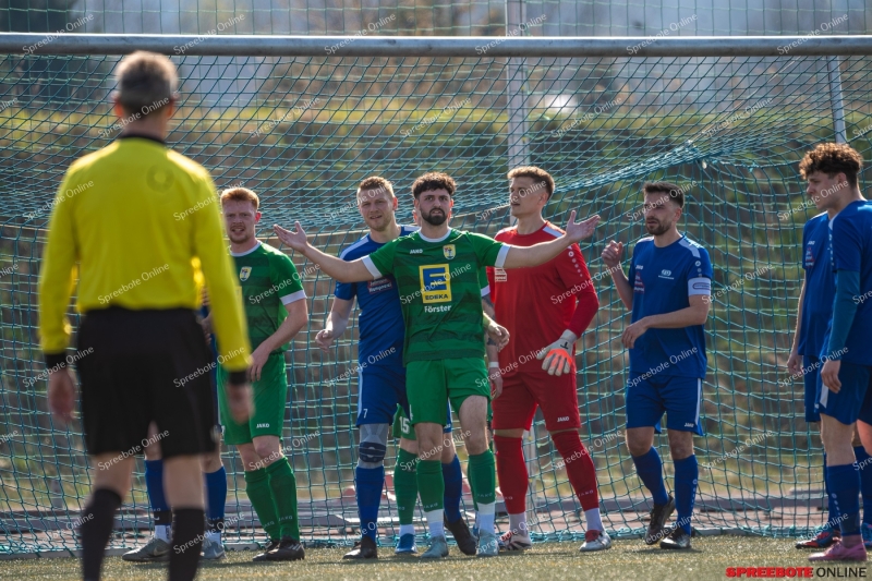 Spreebote-Offener-Schlagabtausch-endet-ohne-Sieger_gallery1_17