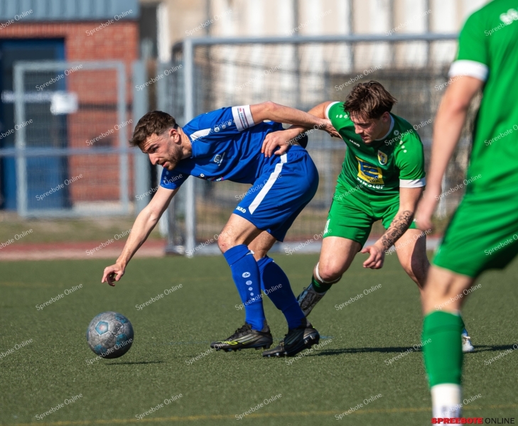 Spreebote-Offener-Schlagabtausch-endet-ohne-Sieger_gallery1_19