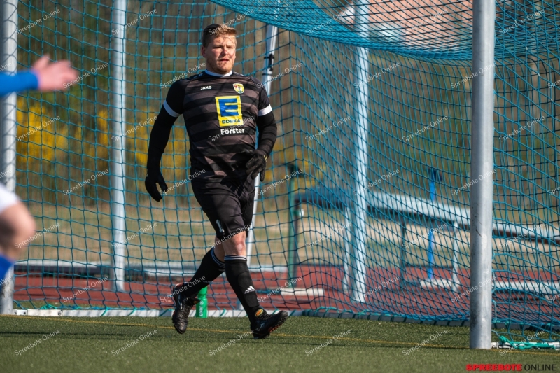 Spreebote-Offener-Schlagabtausch-endet-ohne-Sieger_gallery1_23