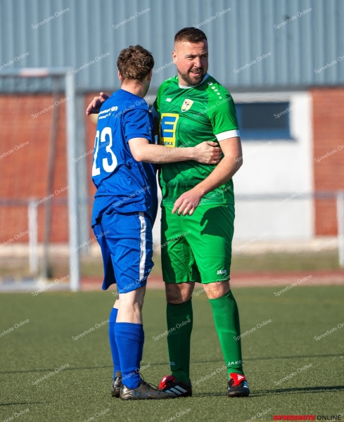 Spreebote-Offener-Schlagabtausch-endet-ohne-Sieger_gallery1_34