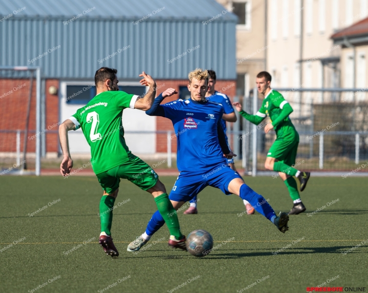 Spreebote-Offener-Schlagabtausch-endet-ohne-Sieger_gallery1_38