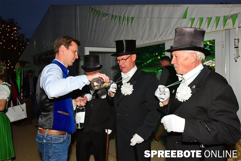 Oktoberfest-Esplanade-2