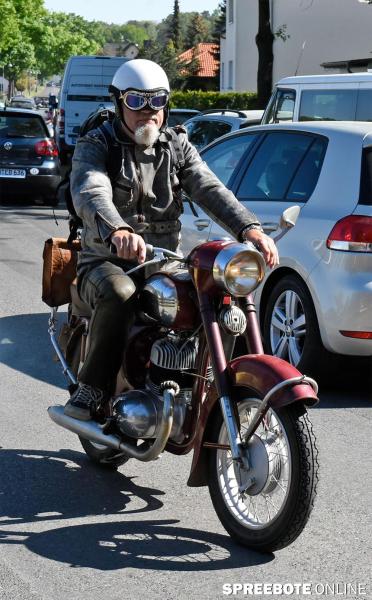 Oldtimer-Rallye-und-Troedelmarkt-12