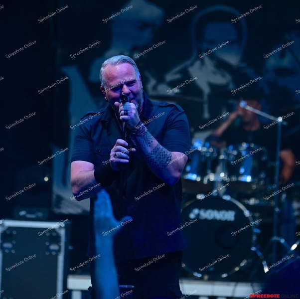 Parkbuhne-Dick-und-Durstig-001