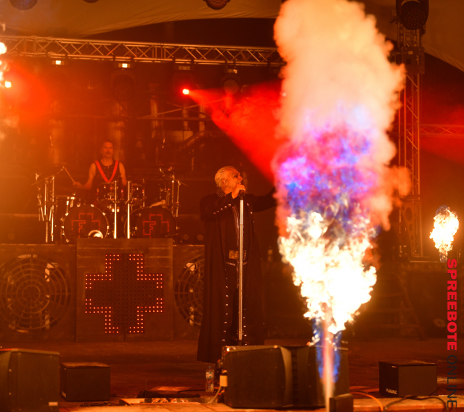 Parkbuehne-Feuerengel-03