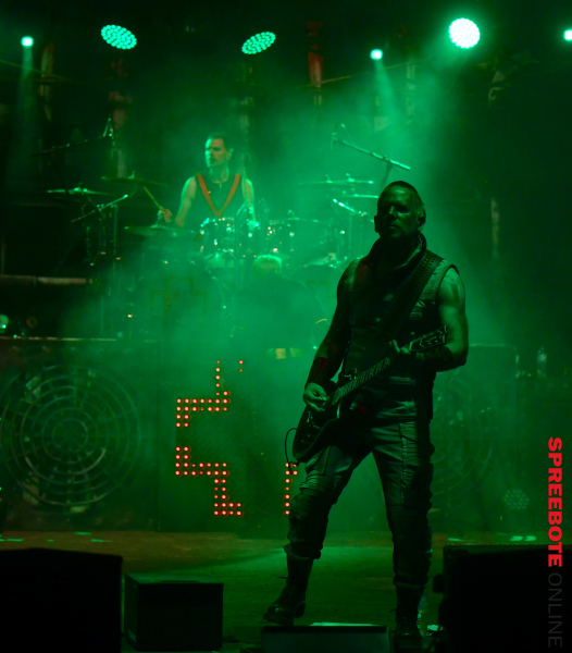 Parkbuehne-Feuerengel-07